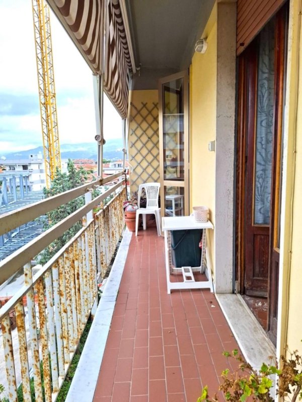 appartamento in vendita a Carrara in zona Marina di Carrara