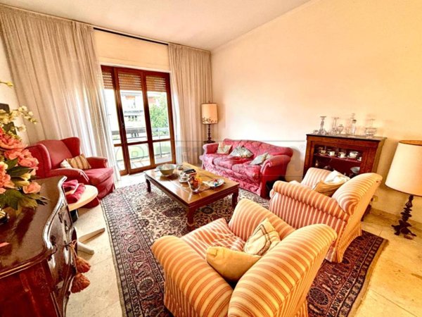 appartamento in vendita a Carrara in zona Avenza