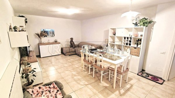 appartamento in vendita a Carrara in zona Marina di Carrara