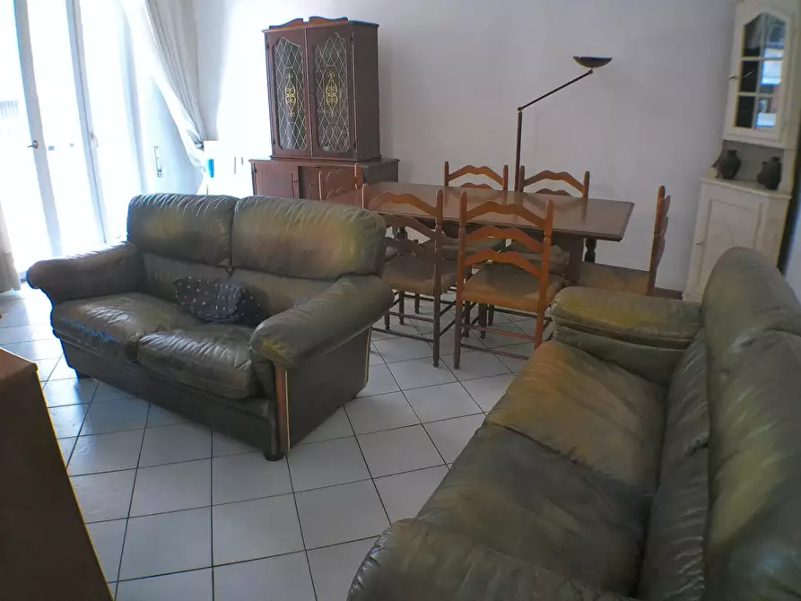 appartamento in vendita a Carrara in zona Avenza