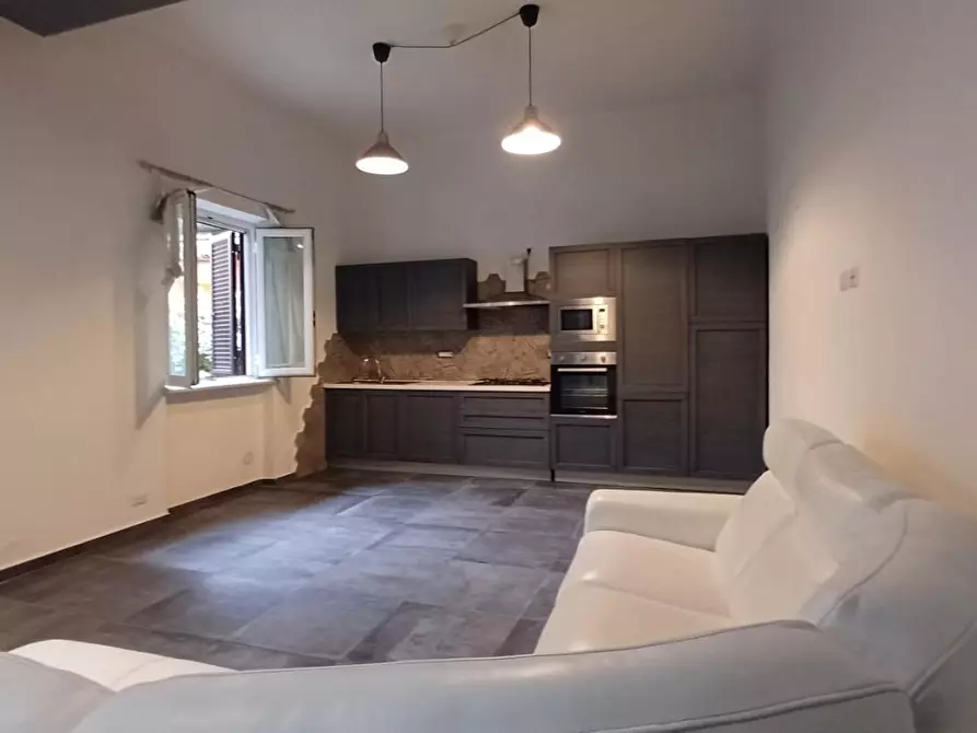 casa indipendente in vendita a Carrara in zona Marina di Carrara