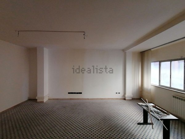 ufficio in vendita a Carrara