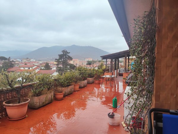 appartamento in vendita a Carrara in zona Marina di Carrara