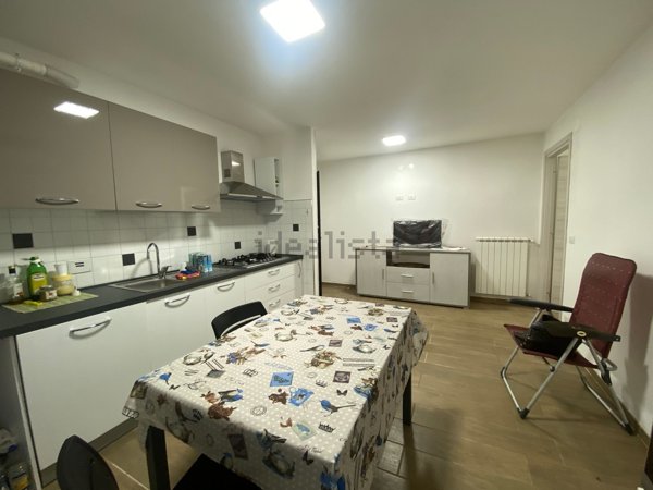 appartamento in vendita a Carrara in zona Marina di Carrara