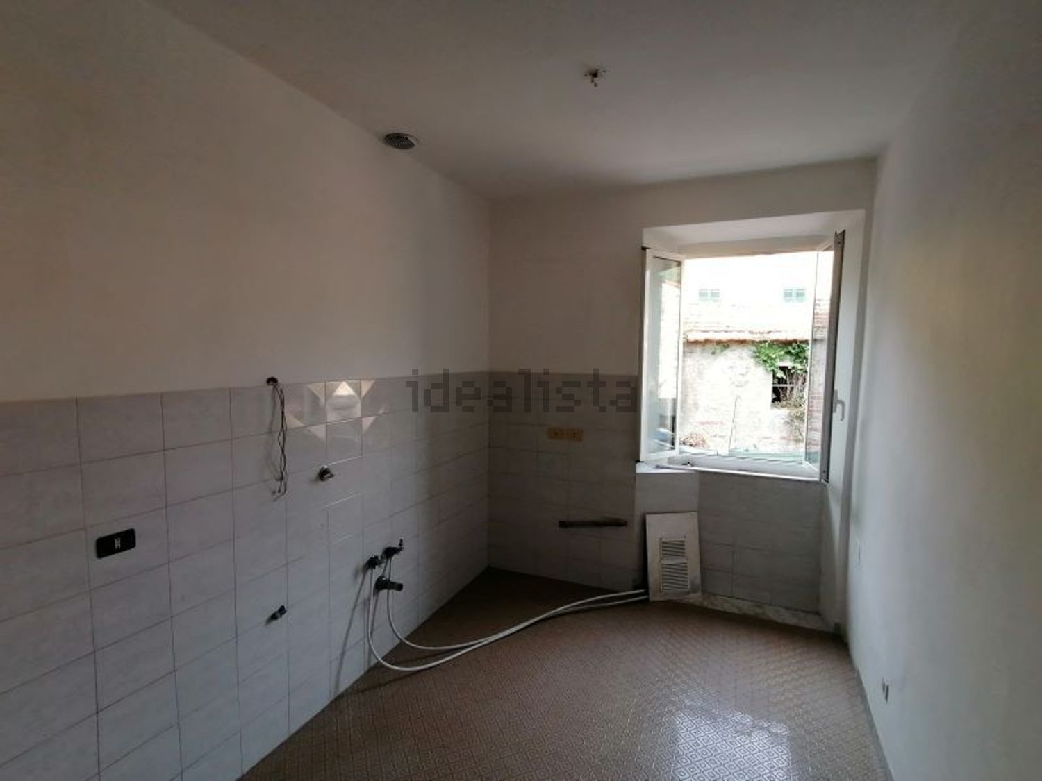 appartamento in vendita a Carrara