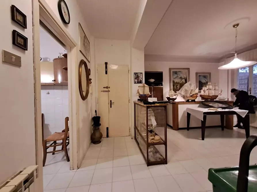 appartamento in vendita a Carrara in zona Fossola