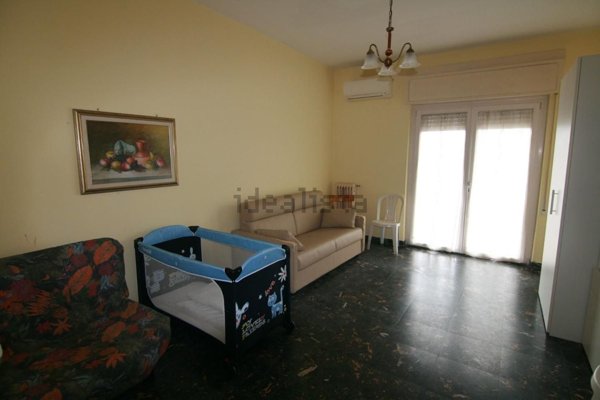 appartamento in vendita a Carrara in zona Marina di Carrara