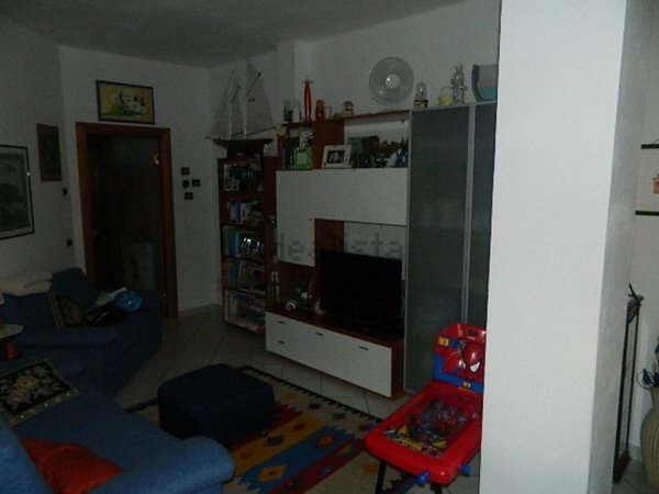 appartamento in vendita a Carrara in zona Marina di Carrara