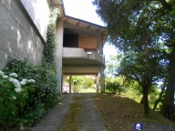 casa indipendente in vendita a Carrara in zona Fossola