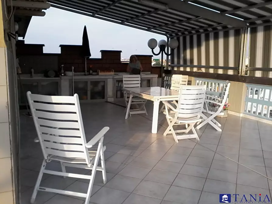 appartamento in vendita a Carrara in zona Marina di Carrara