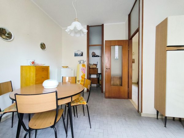 appartamento in vendita a Carrara in zona Sant'Antonio