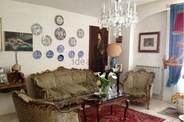 appartamento in vendita a Carrara in zona Centro Città