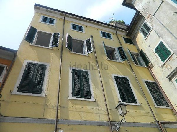 appartamento in vendita a Carrara in zona Centro Città