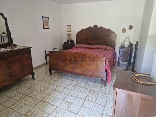 appartamento in vendita a Carrara in zona Colonnata