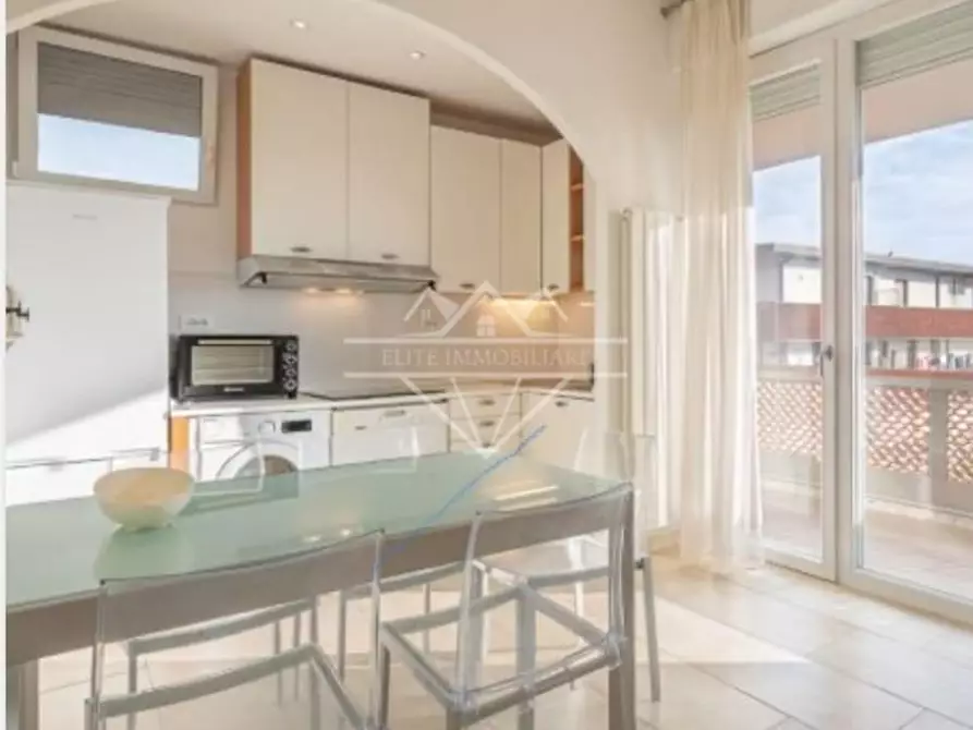 appartamento in vendita a Carrara in zona Marina di Carrara