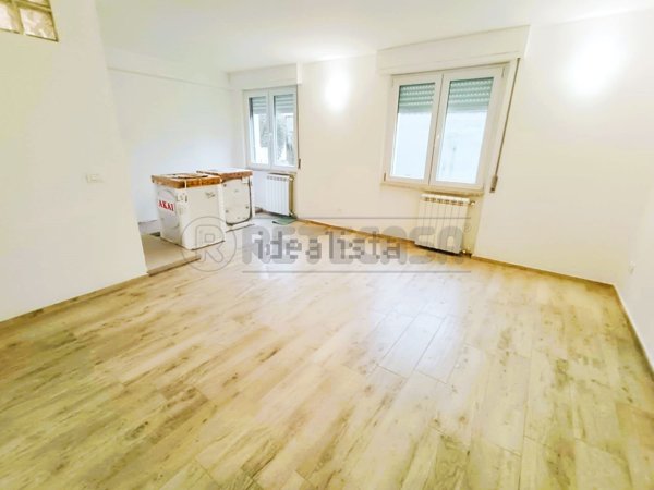 appartamento in vendita a Carrara in zona Marina di Carrara