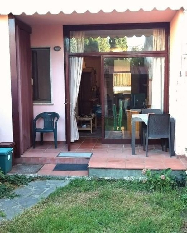 casa indipendente in vendita a Carrara in zona Marina di Carrara