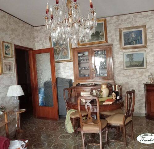 appartamento in vendita a Carrara in zona Avenza