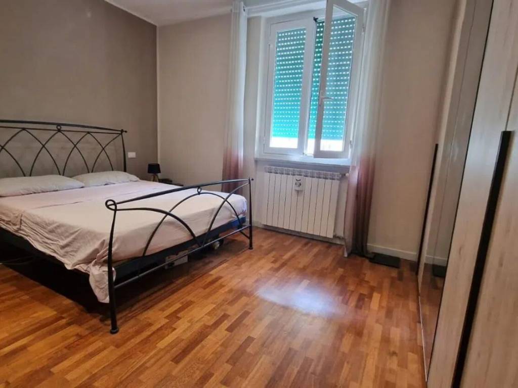 appartamento in vendita a Carrara in zona Marina di Carrara