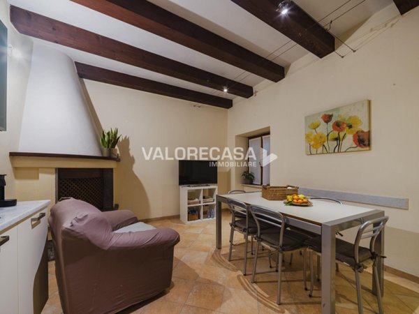 casa indipendente in vendita a Carrara in zona Miseglia