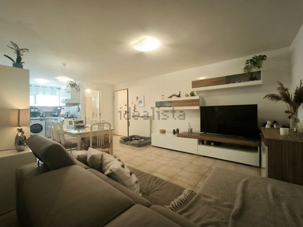 appartamento in vendita a Carrara in zona Marina di Carrara