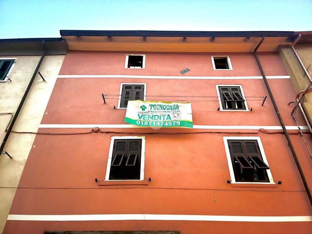 appartamento in vendita a Carrara in zona Gragnana