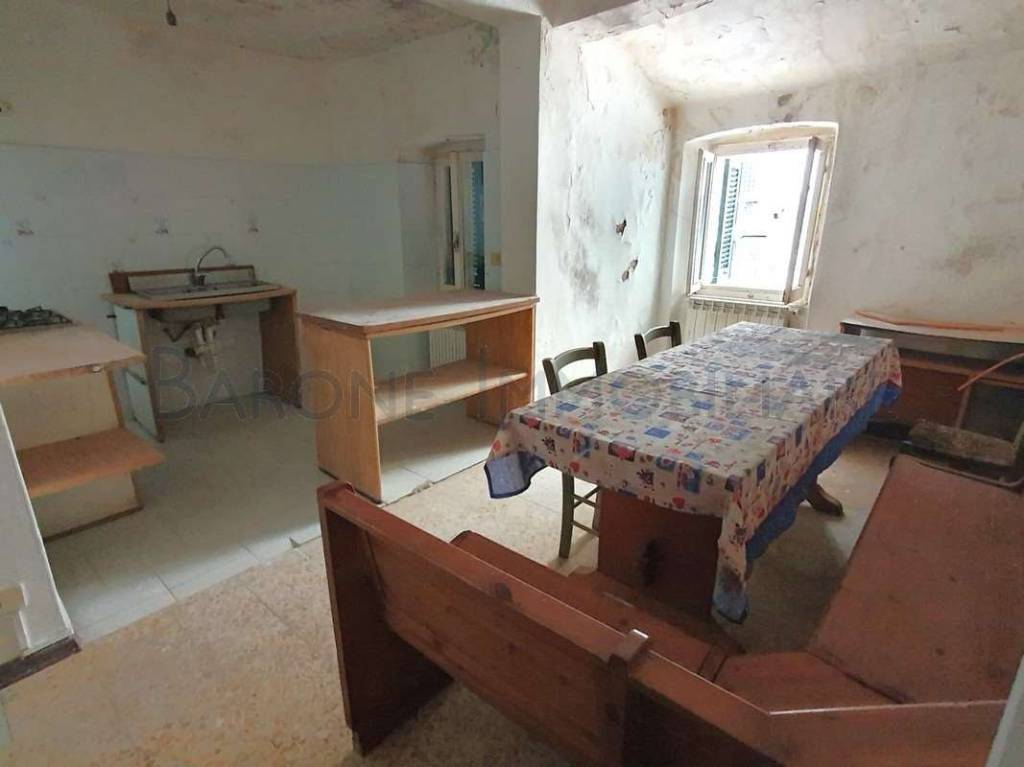 appartamento in vendita a Carrara in zona Gragnana