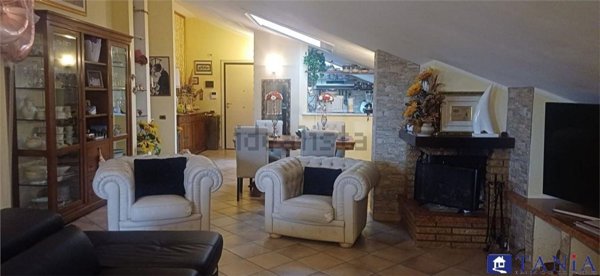 appartamento in vendita a Carrara in zona Fossone