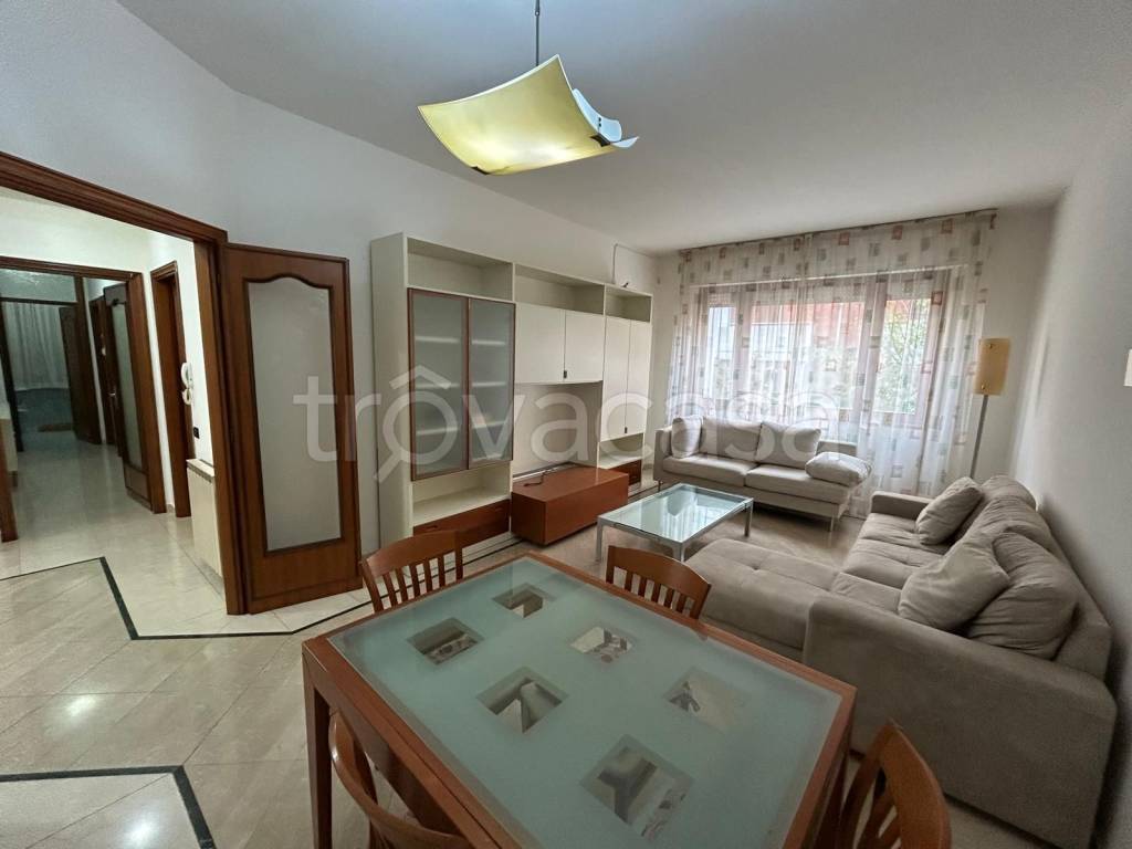 appartamento in vendita a Carrara in zona Avenza