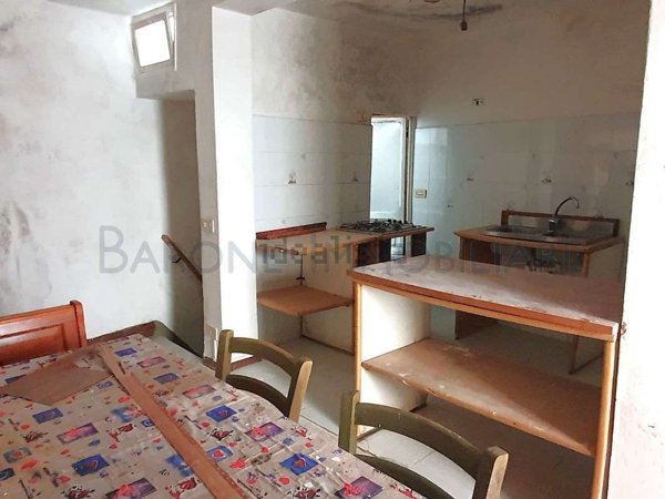 appartamento in vendita a Carrara in zona Gragnana