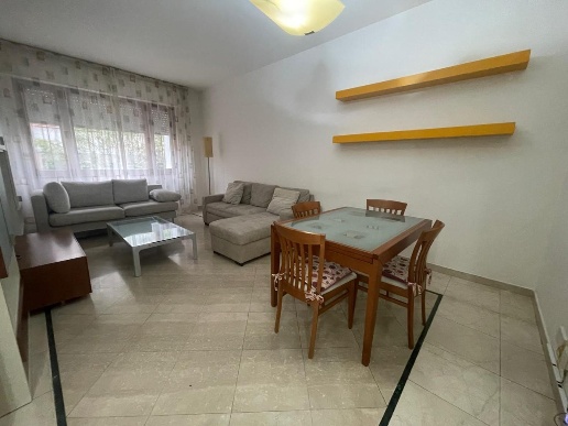 appartamento in vendita a Carrara in zona Avenza