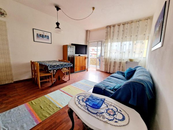 appartamento in vendita a Carrara in zona Marina di Carrara