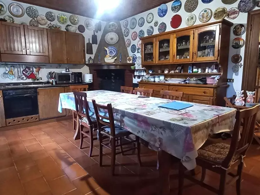 casa indipendente in vendita a Carrara in zona Fossone