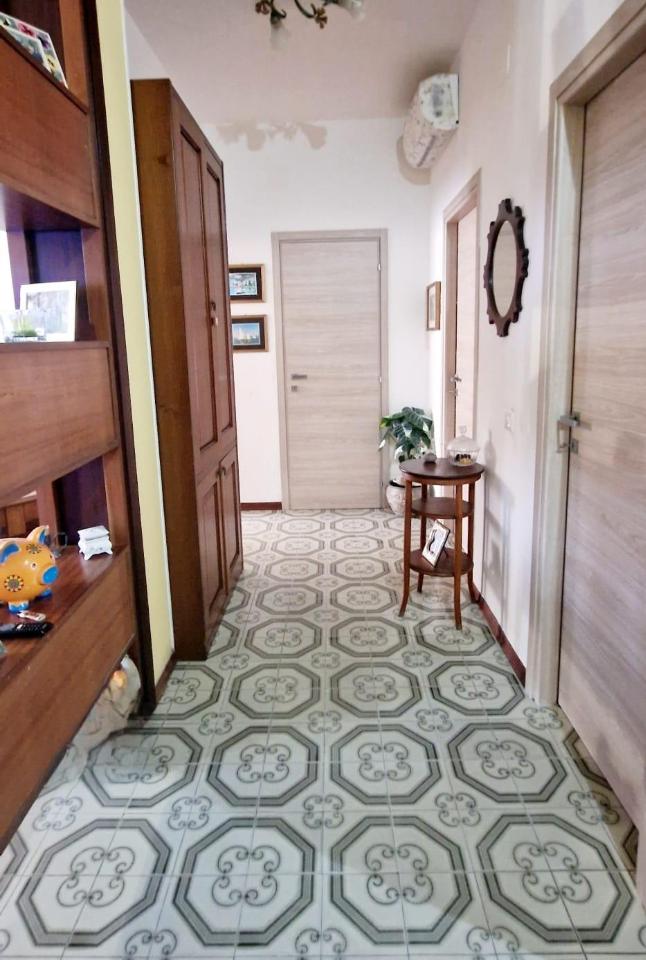 appartamento in vendita a Carrara in zona Centro Città