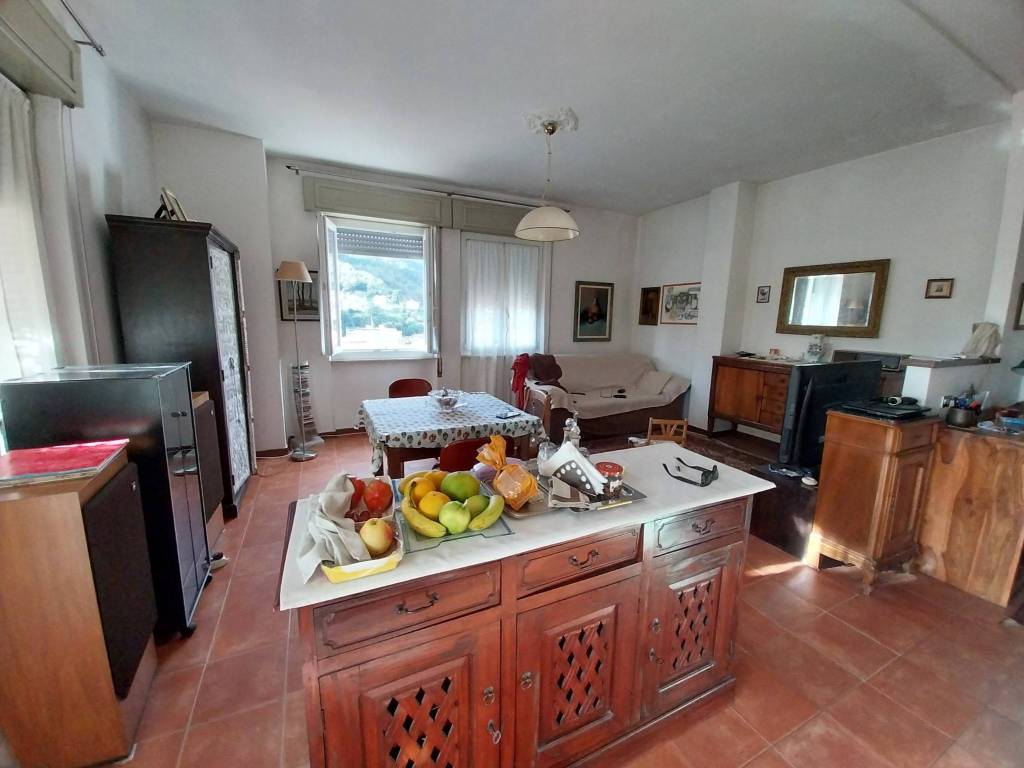 appartamento in vendita a Carrara