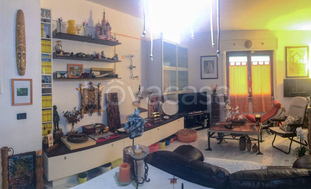 appartamento in vendita a Carrara in zona Centro Città