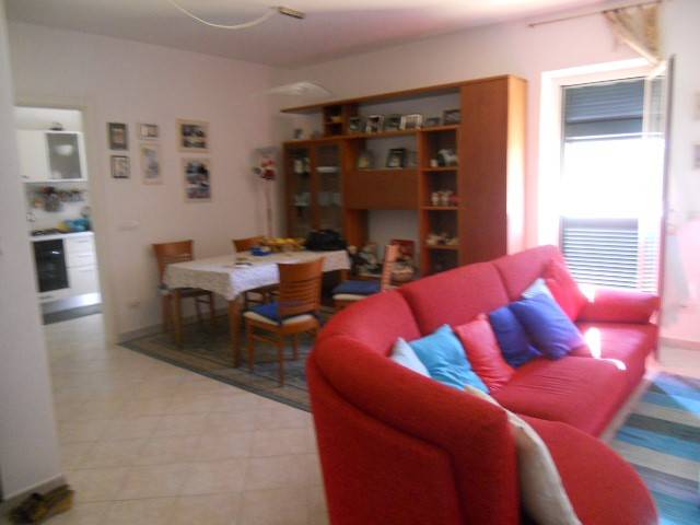 appartamento in vendita a Carrara in zona Marina di Carrara