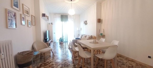 appartamento in vendita a Carrara in zona Marina di Carrara