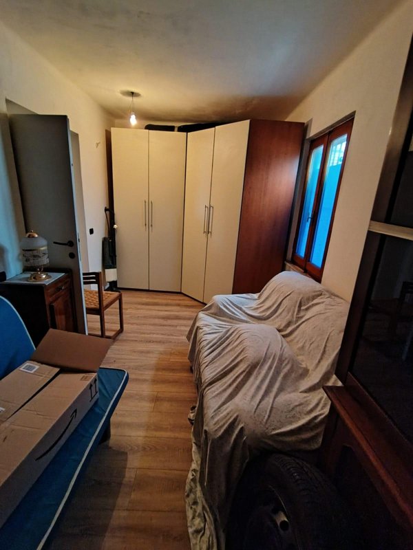 appartamento in vendita a Carrara in zona Avenza