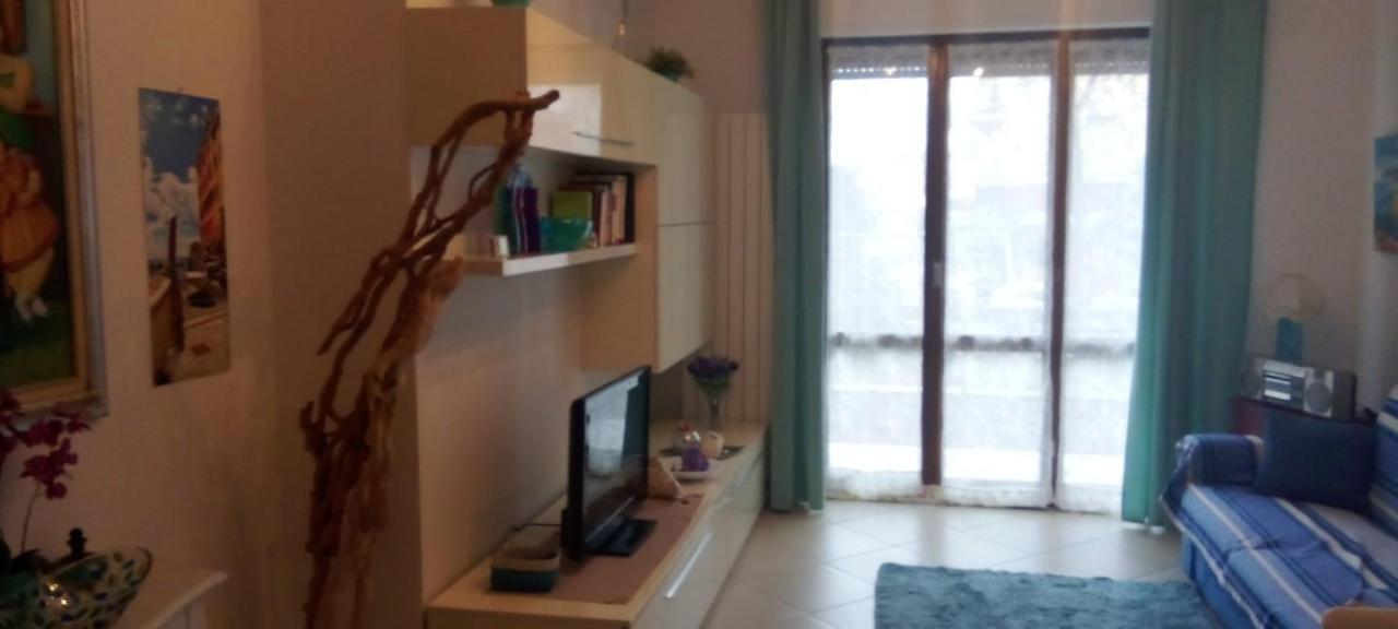 appartamento in vendita a Carrara in zona Marina di Carrara