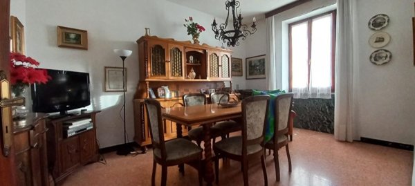casa indipendente in vendita a Carrara in zona Marina di Carrara