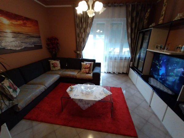 appartamento in vendita a Carrara in zona Marina di Carrara