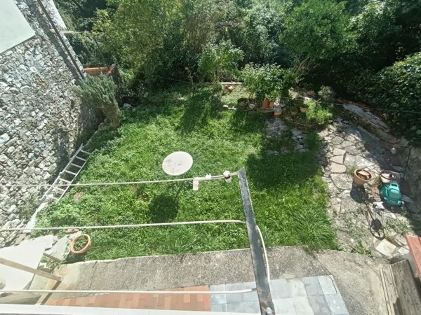 casa indipendente in vendita a Carrara in zona Colonnata