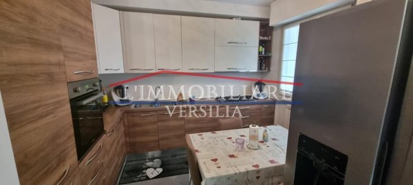 appartamento in vendita a Carrara in zona Nazzano