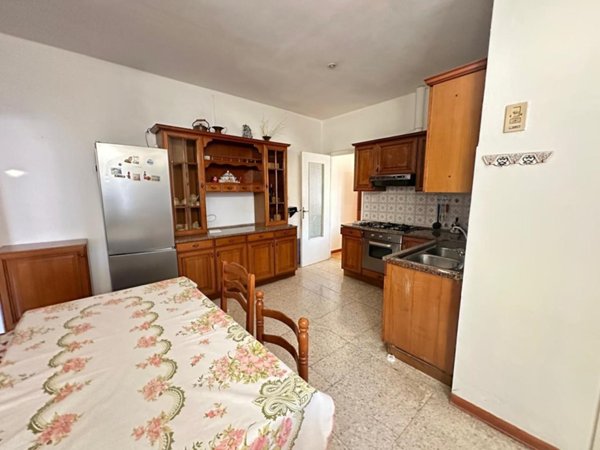 appartamento in vendita a Carrara in zona Centro Città