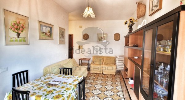 appartamento in vendita a Carrara in zona Marina di Carrara