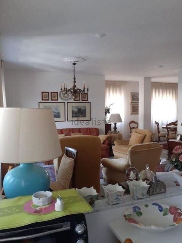 appartamento in vendita a Carrara in zona Marina di Carrara