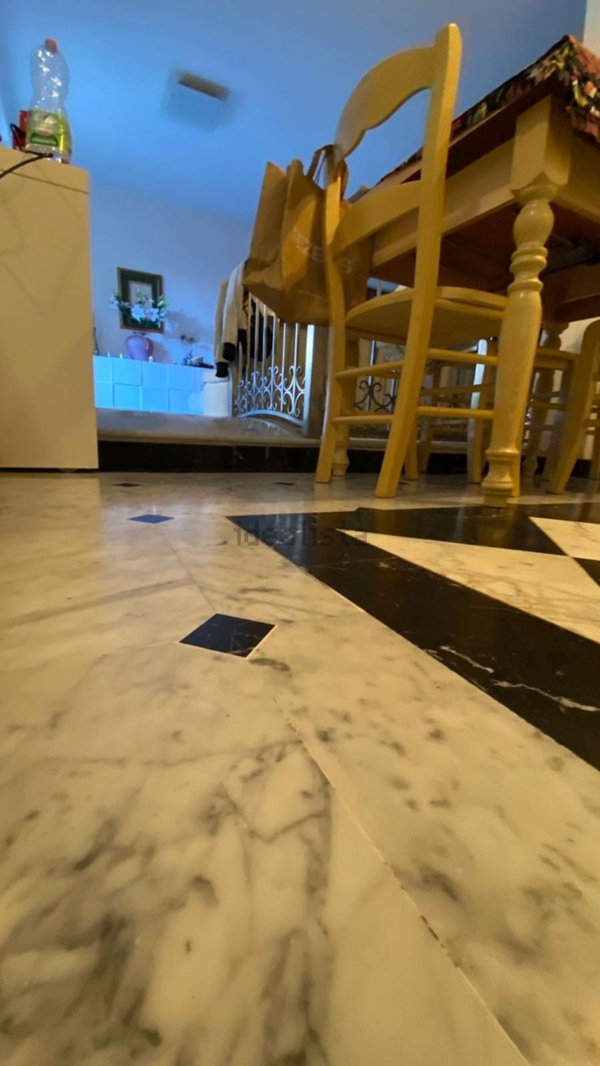 appartamento in vendita a Carrara