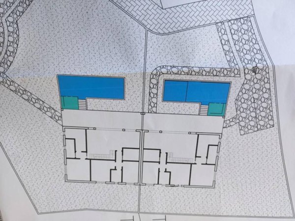 casa indipendente in vendita a Carrara in zona Avenza