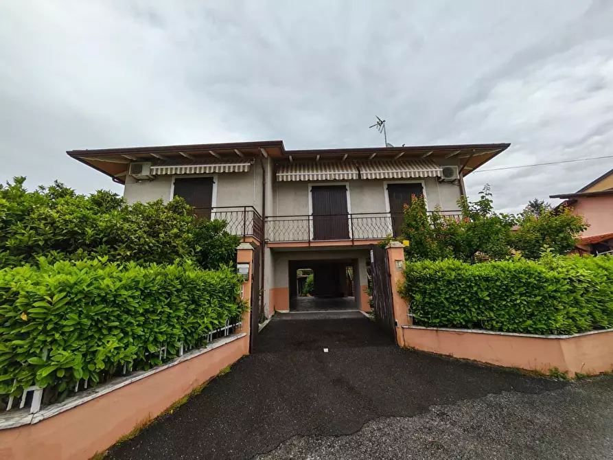 casa indipendente in vendita a Carrara in zona Nazzano